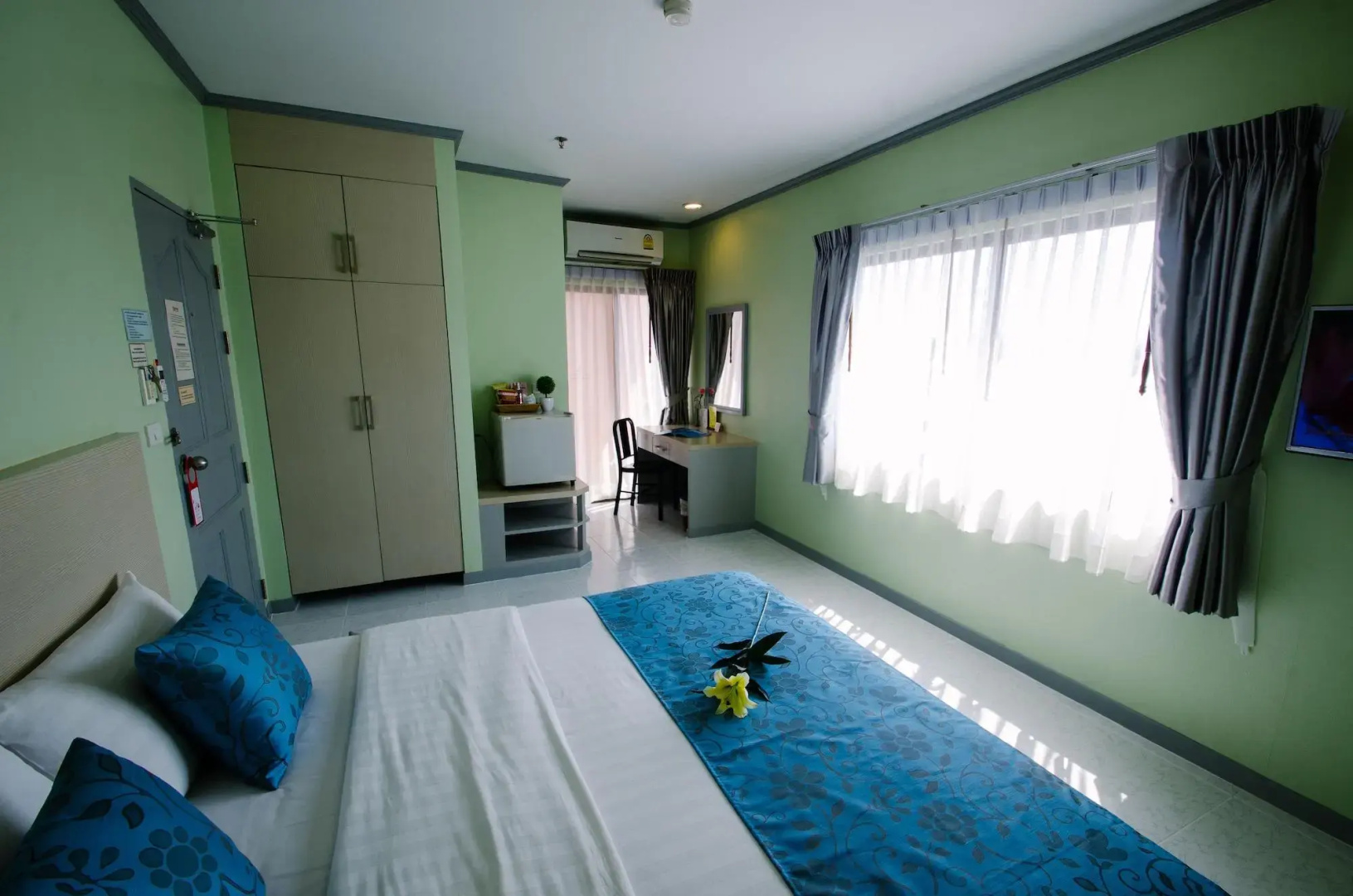 Photo - Thipurai city hotel