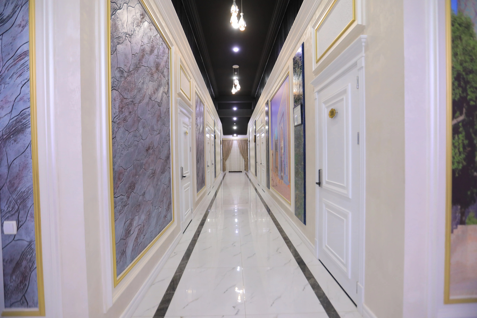 Foto - AYNIY Hotel