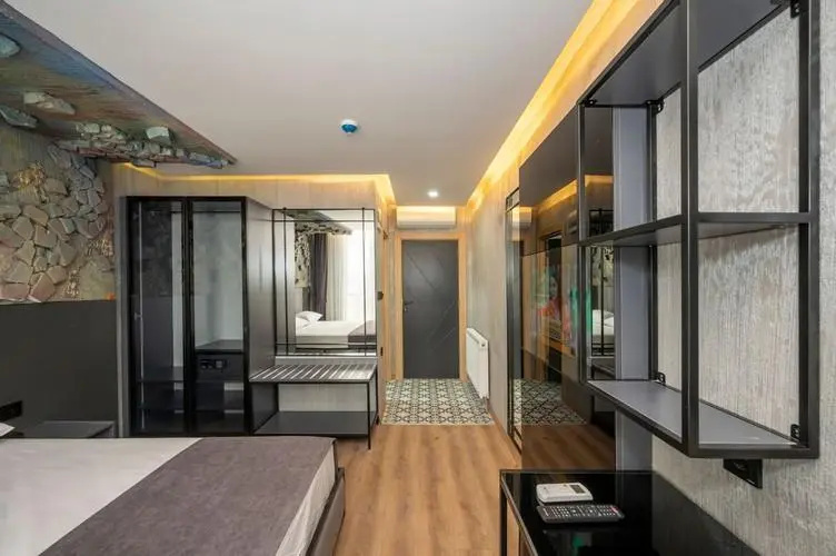 Photo - Continental Airport Hotel