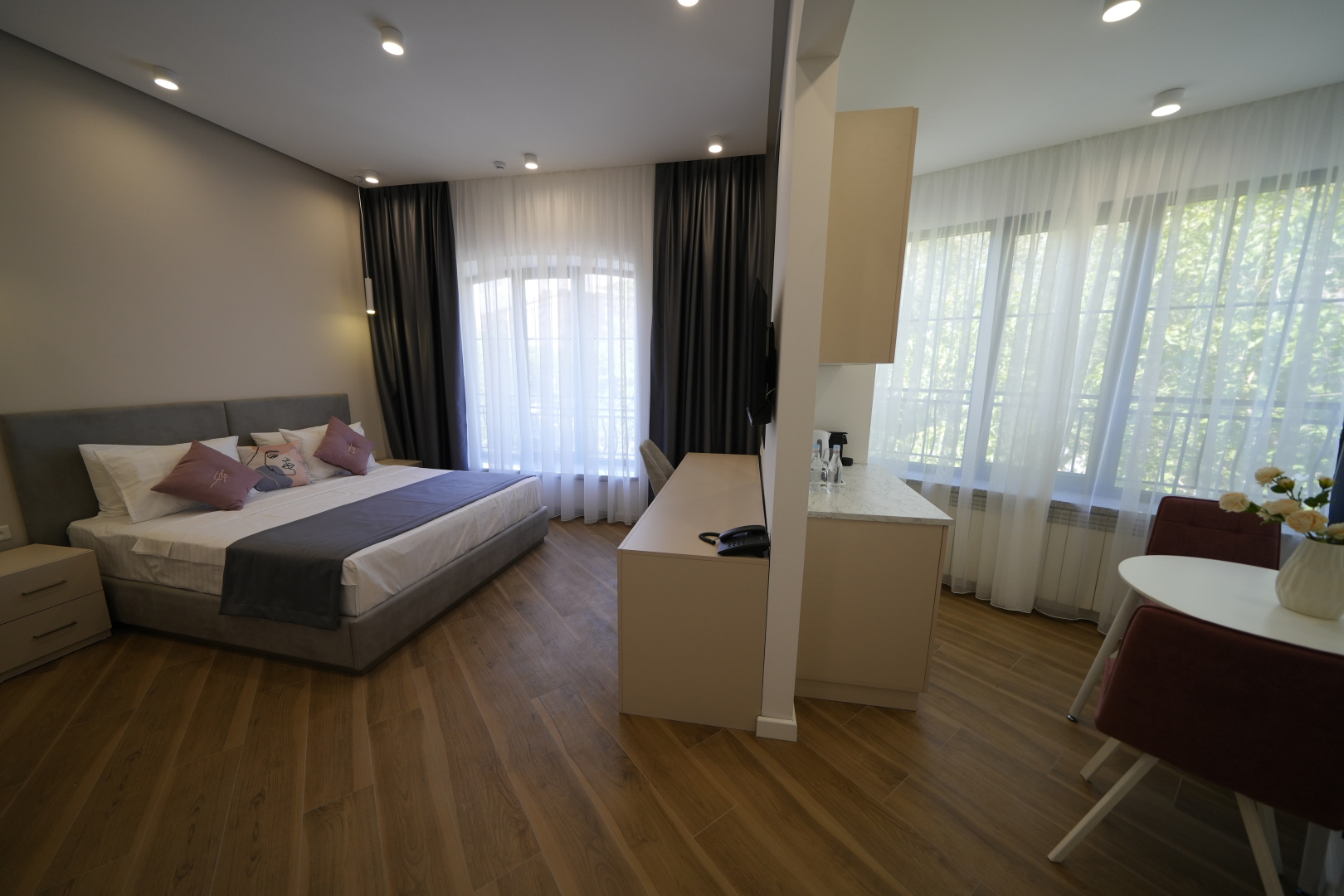 Photo - Ser in Hotel