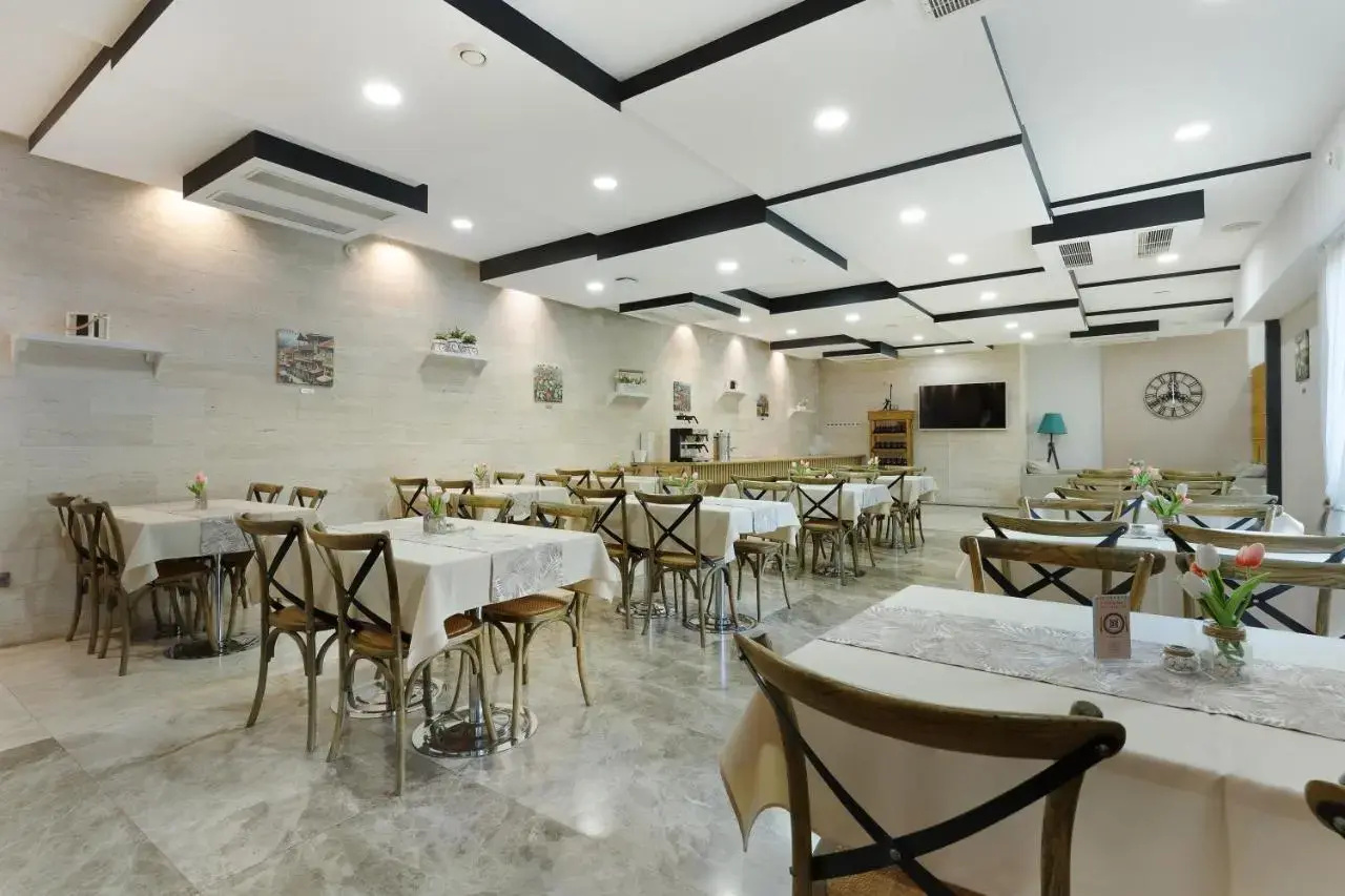 Foto - Iveria Inn Tbilisi