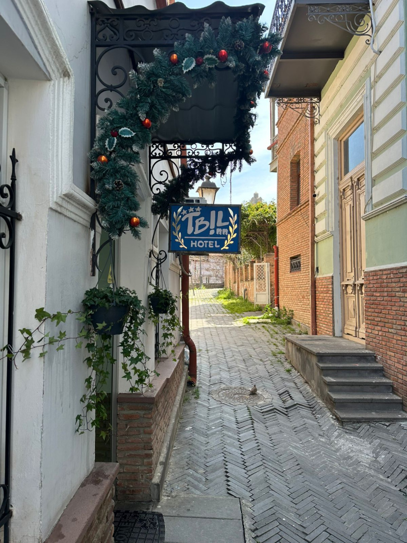 Foto - Tbil Inn Hotel