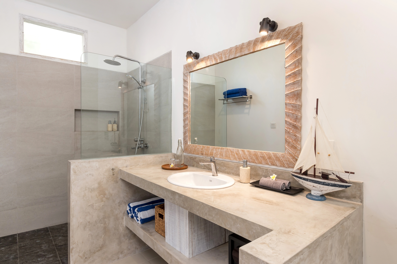 Photo - Villa Hiburan 2 by Villa Finder