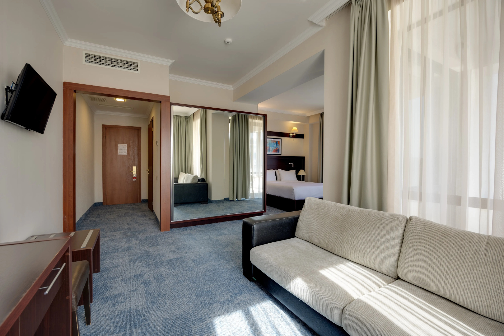 Photo - Astoria Tbilisi Hotel