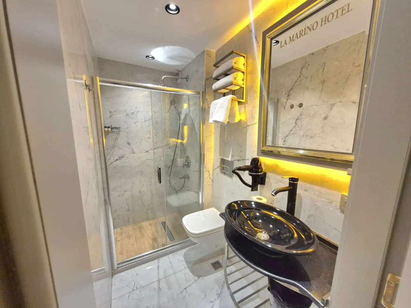 Photo - Taksim La Marino Hotel