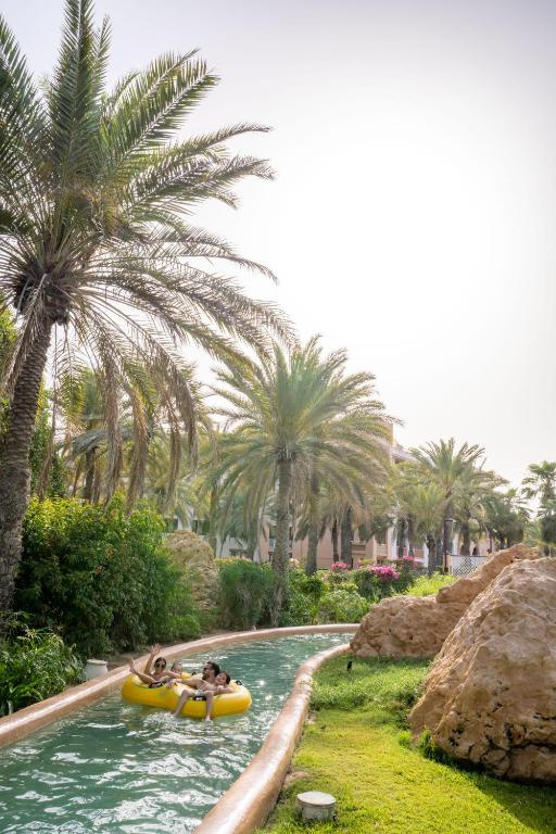 Photo - Shangri-La's Barr Al Jissah Resort & Spa — Al Waha Hotel
