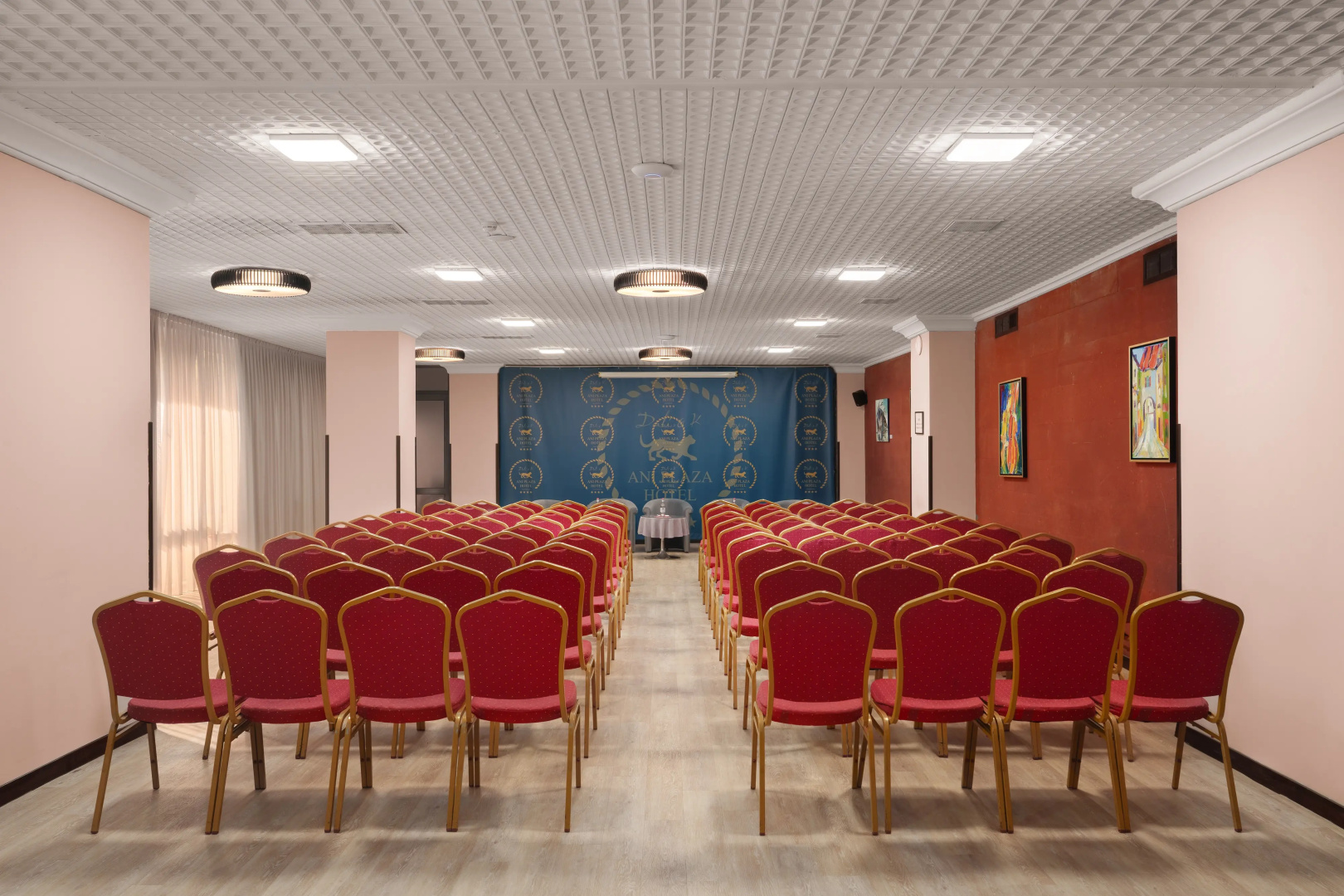 Photo - Ani Plaza Hotel
