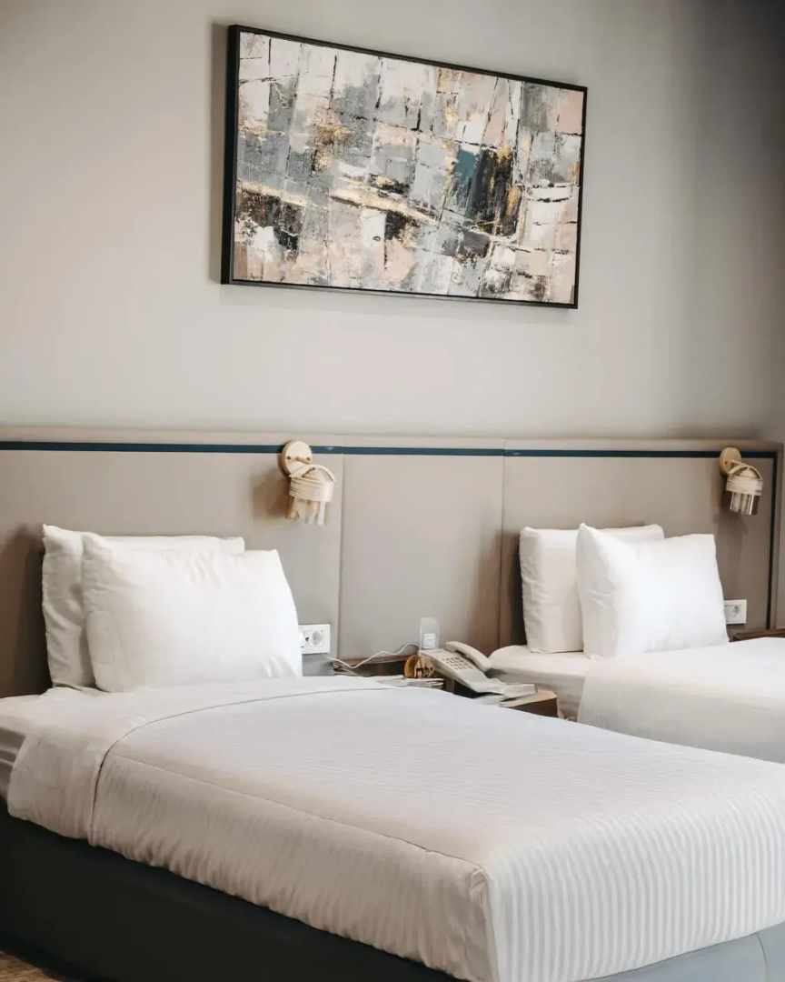 Photo - Port Marine Hotel By HOLLYWOOD