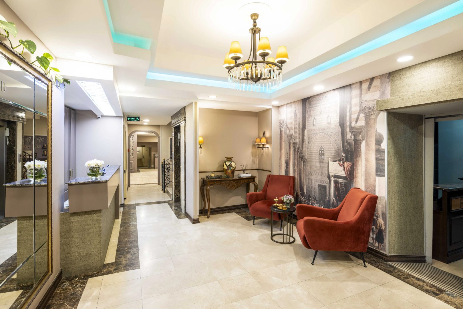 Photo - Raymond Blue Hotel