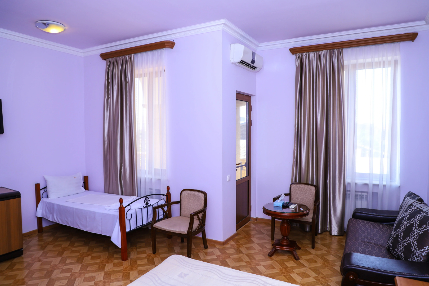 Photo - SD David Hotel