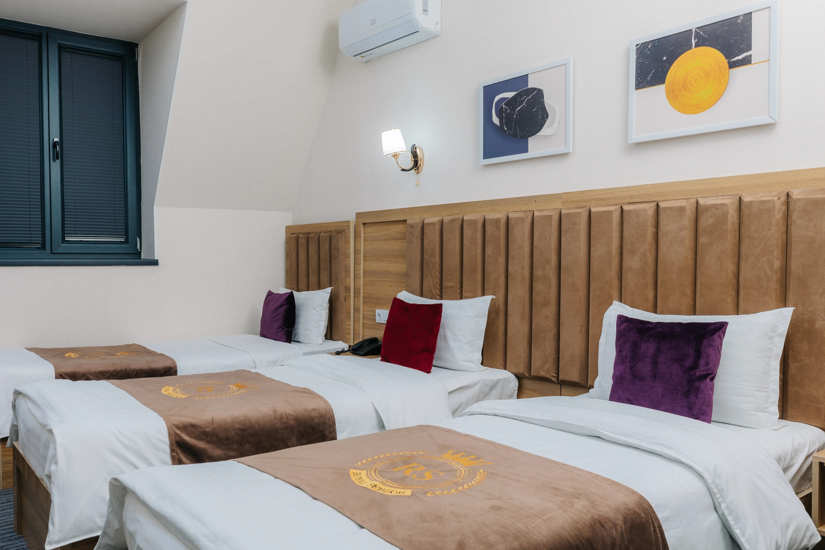 Photo - Royal Sebzor Hotel