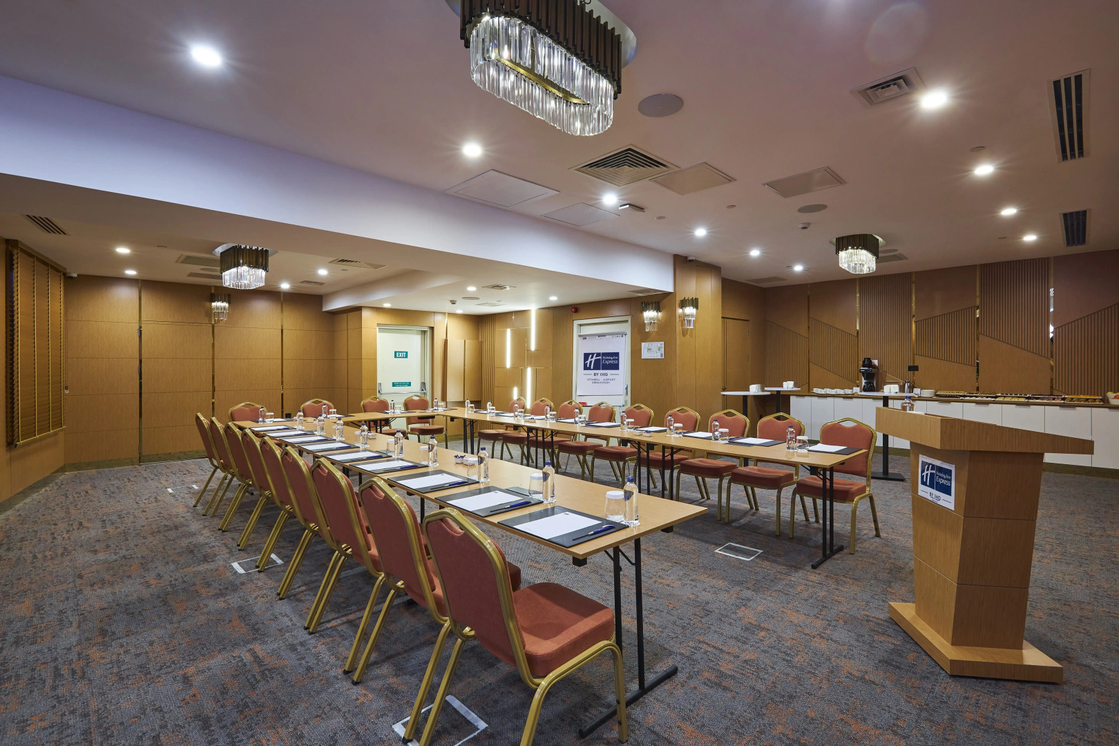 Foto - Holiday Inn Express Istanbul - Airport Arnavutkoy by IHG