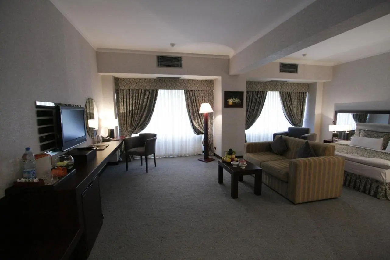Foto - Le Grande Plaza Hotel