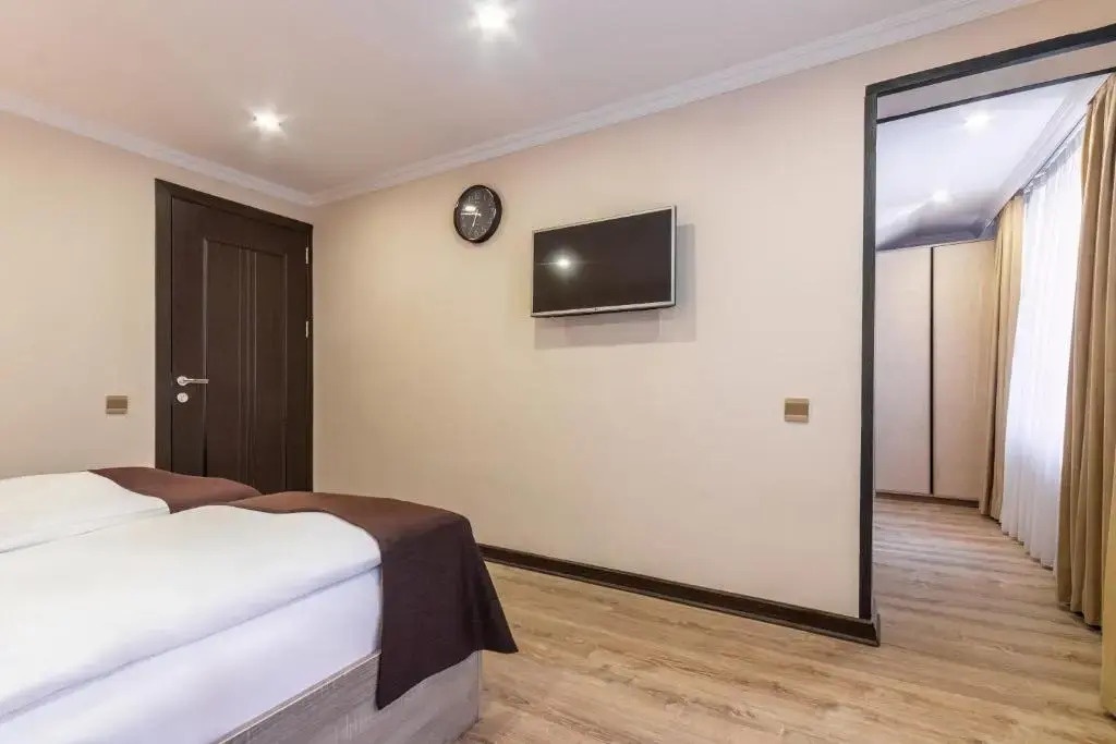 Photo - Deluxe Hotel