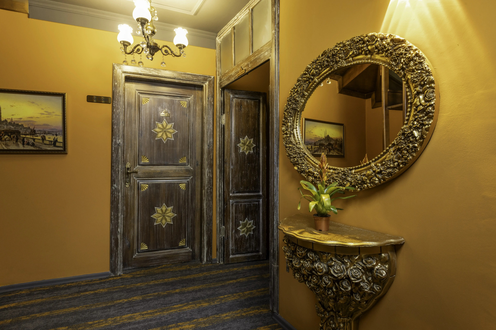 Photo - Wonder Wood Hotel