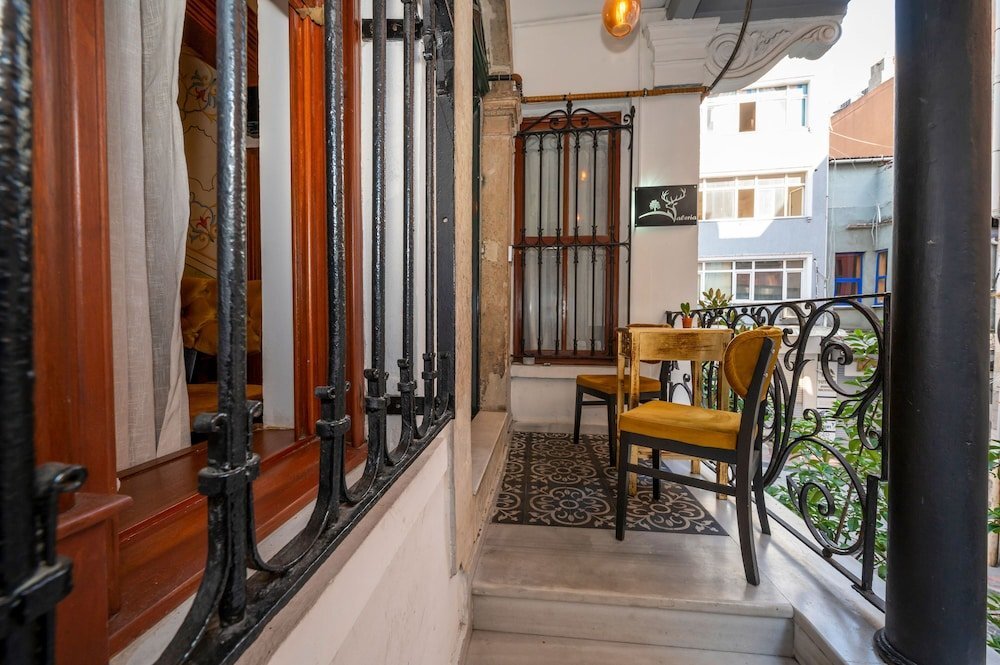 Foto - Valeria Antique 1892