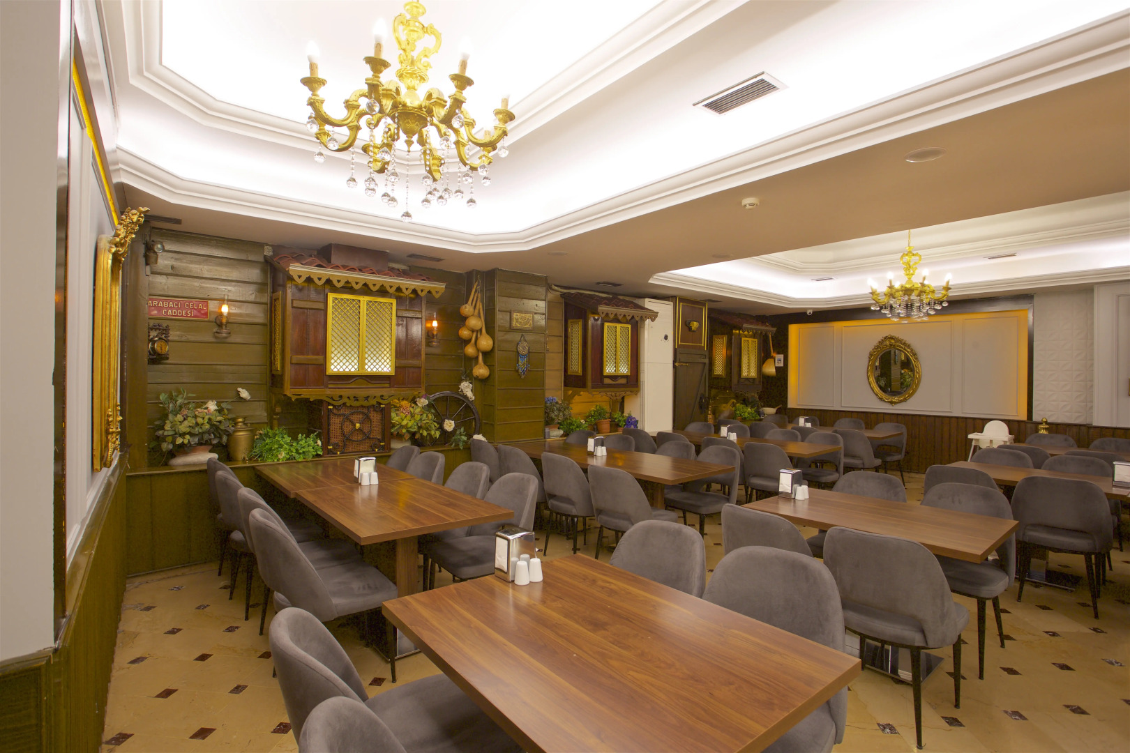 Photo - Grand Ant Hotel