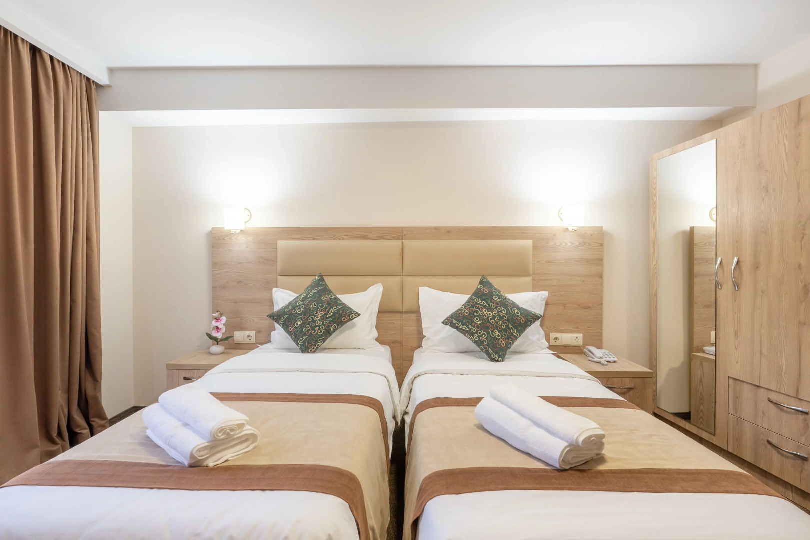 Foto - Hotel Somi Inn