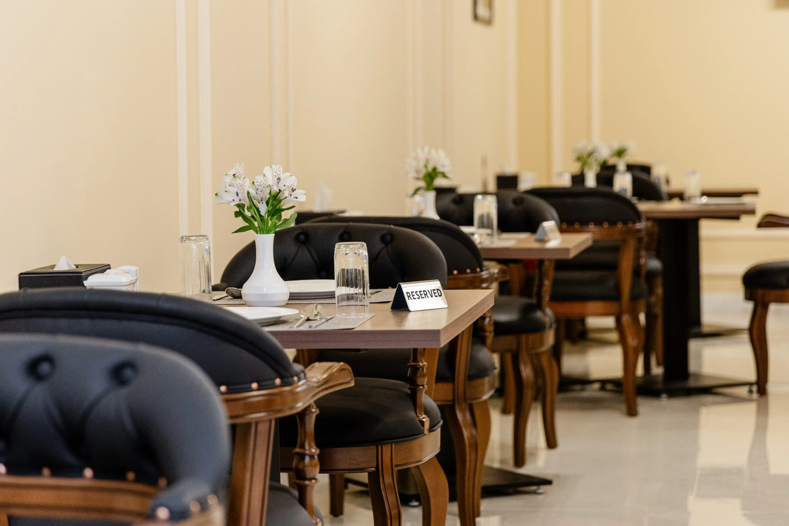 Photo - Astoria Plaza Hotel