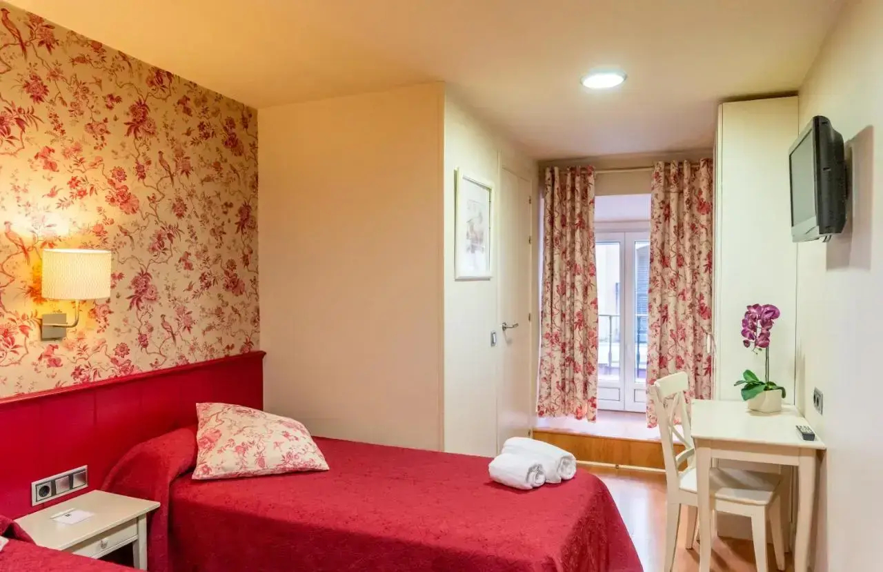 Photo - Hostal Matheu