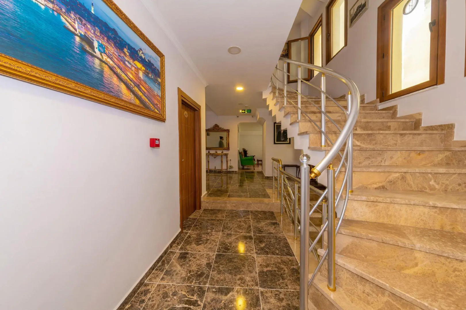 Photo - Rosalie Palace Hotel