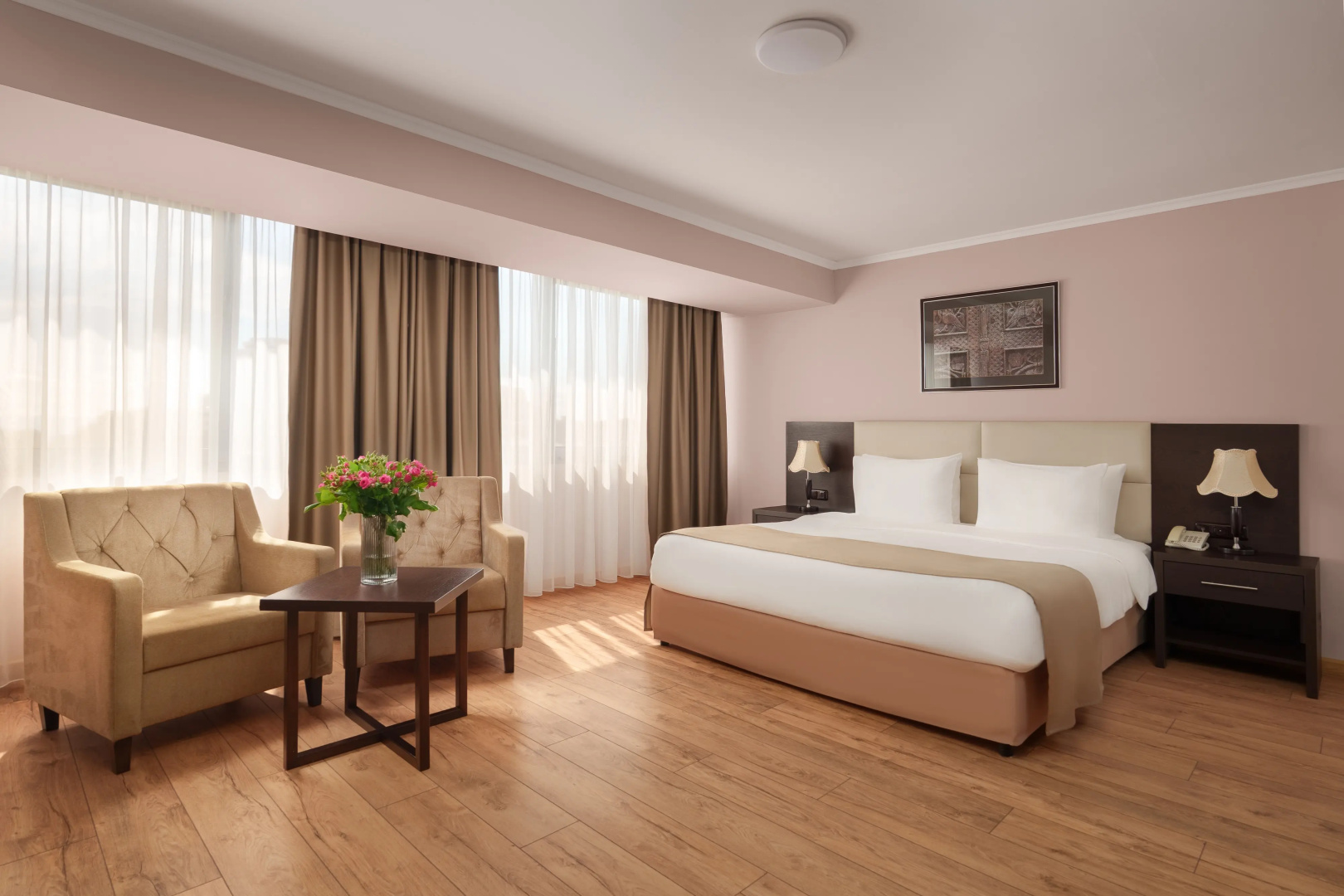 Photo - Ani Plaza Hotel