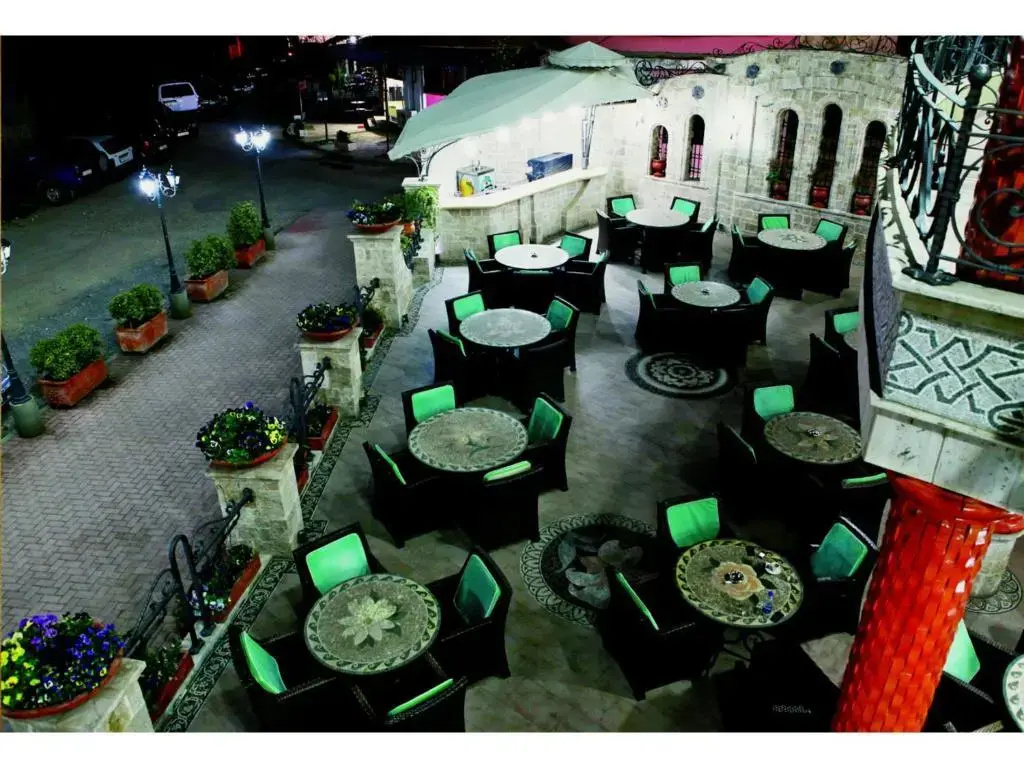 Photo - Dinasty Hotel