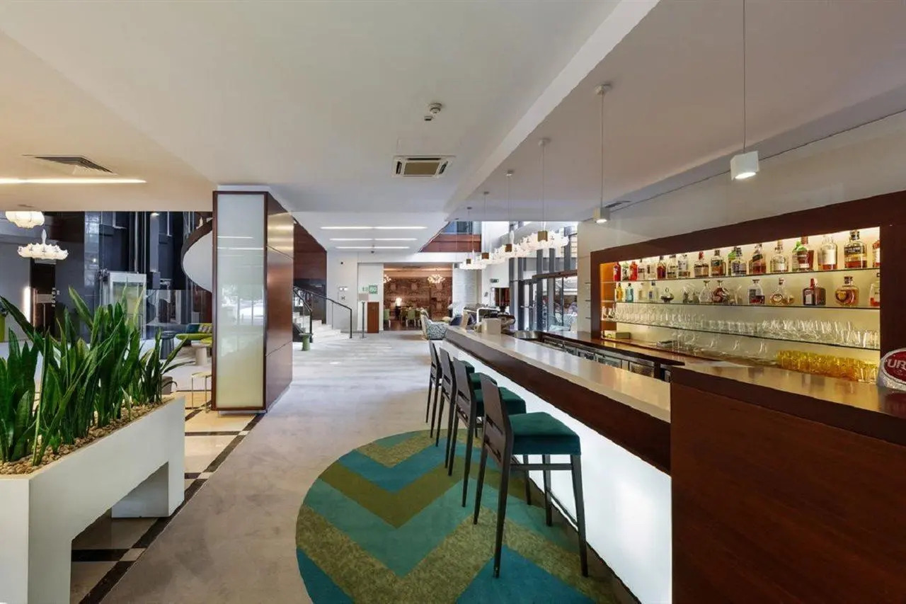 Photo - Capital Plaza Hotel