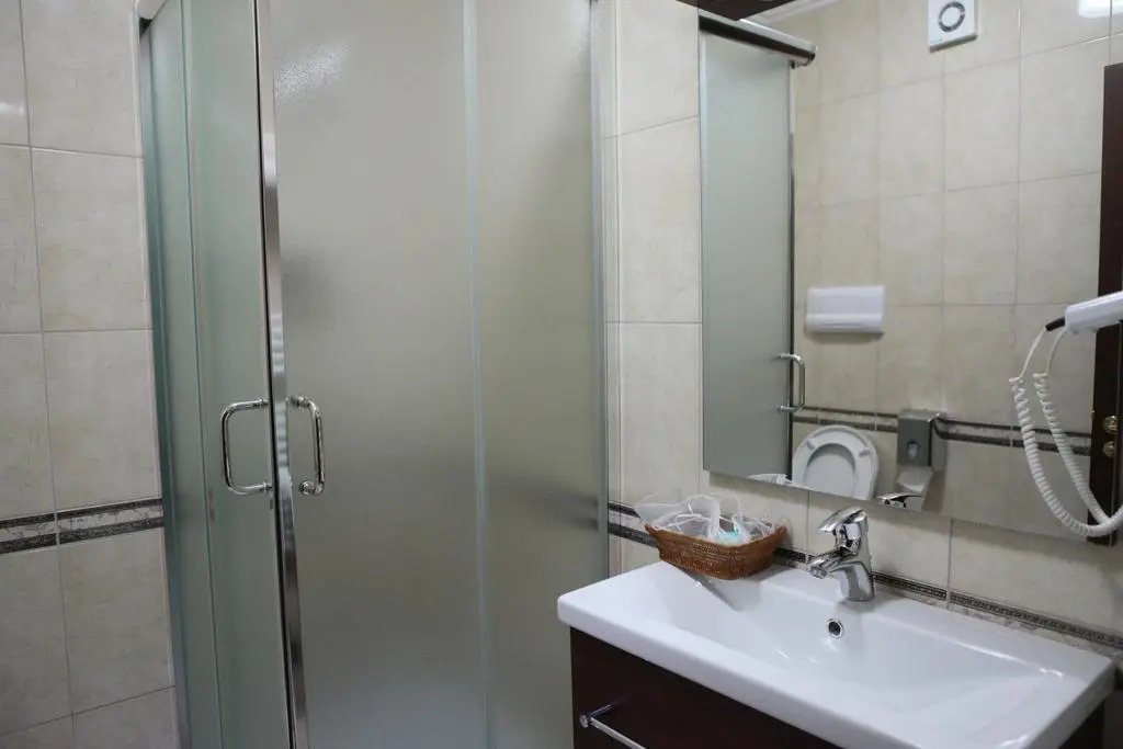 Photo - Dinasty Hotel