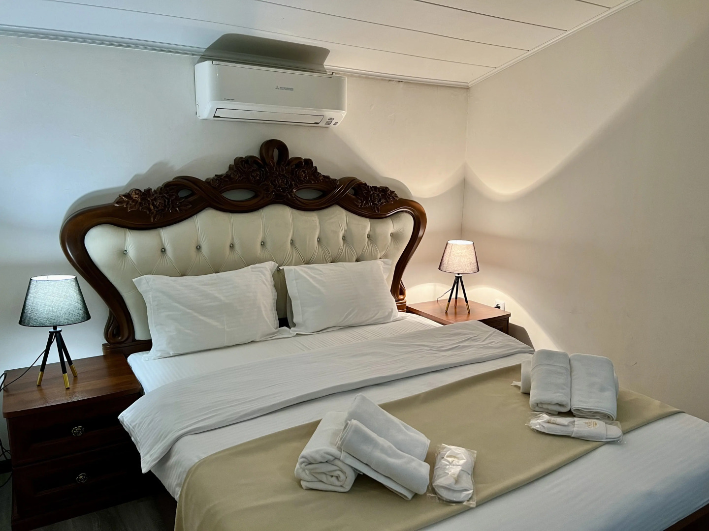 Photo - Family Hotel