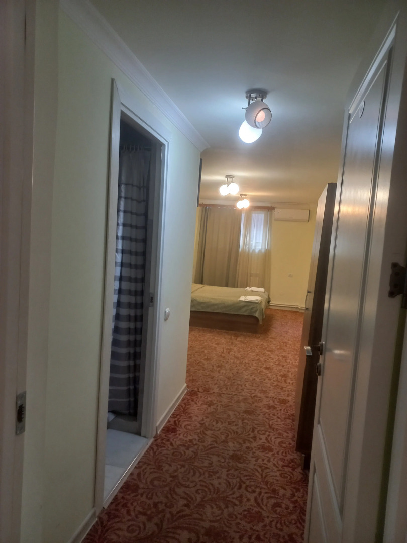 Photo - Hotel International