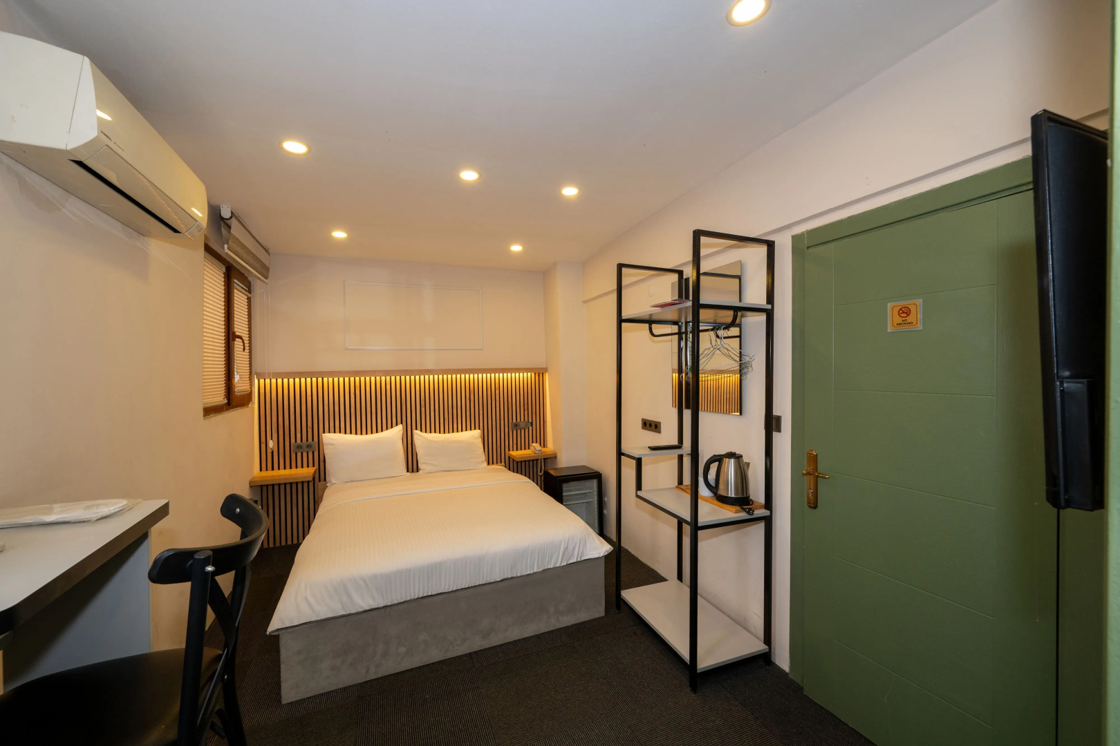 Photo - Rafinn Hotel