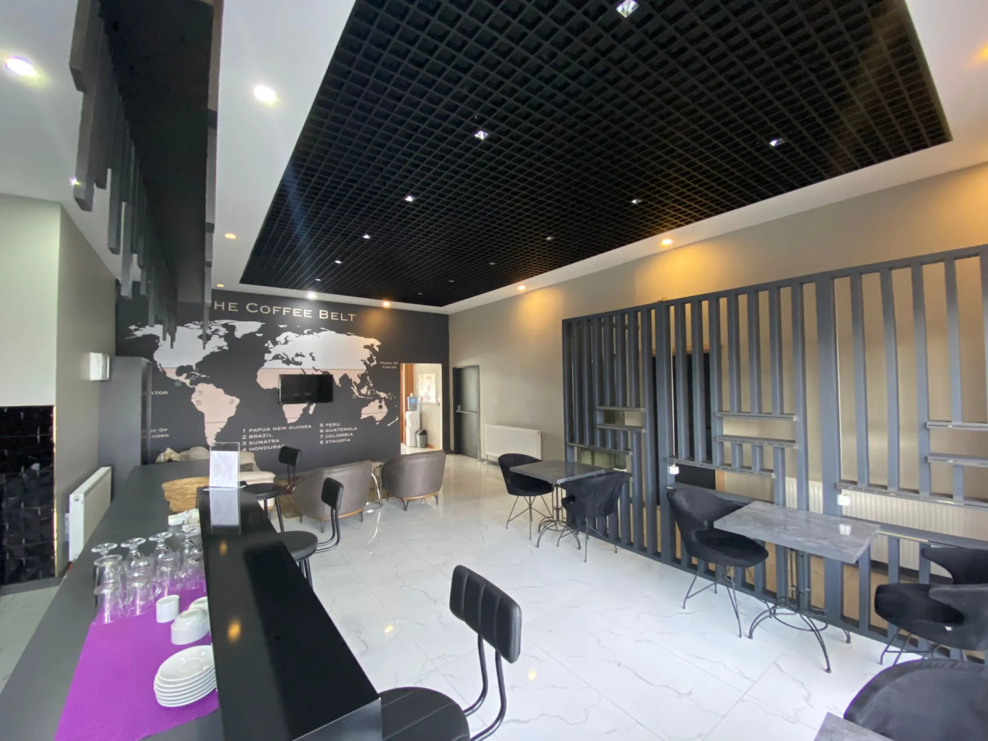 Photo - Continental Airport Hotel