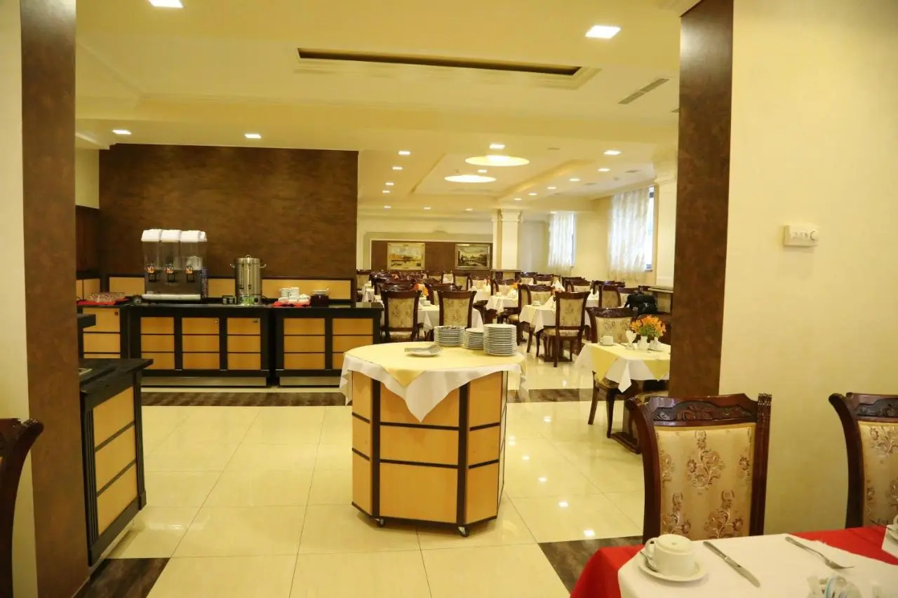 Foto - Royal Plaza by Stellar Hotels, Yerevan