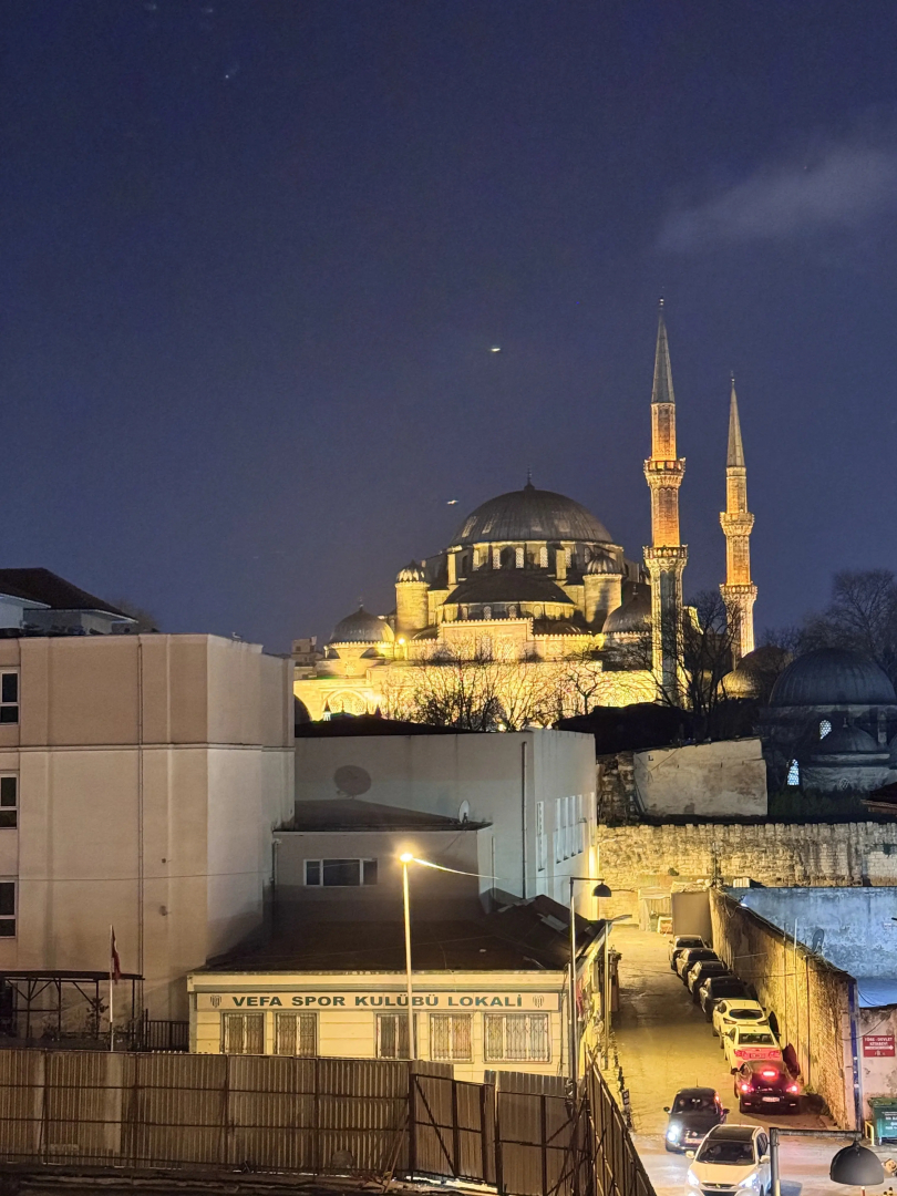 Photo - RENOVA CiTY HOTEL