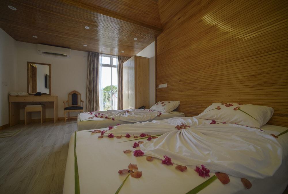 Foto - PERLA Dhangethi