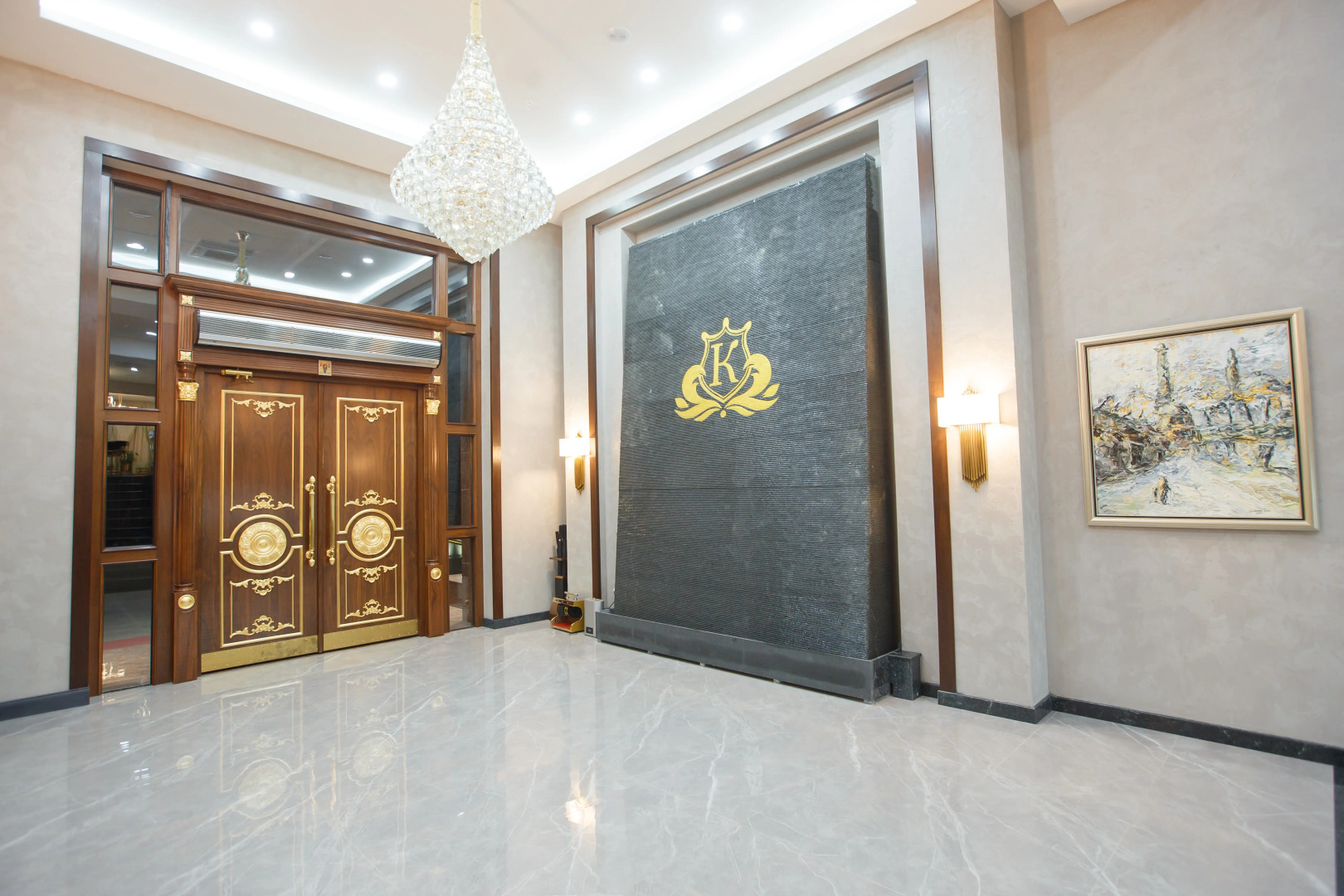 Photo - Krokus Plaza