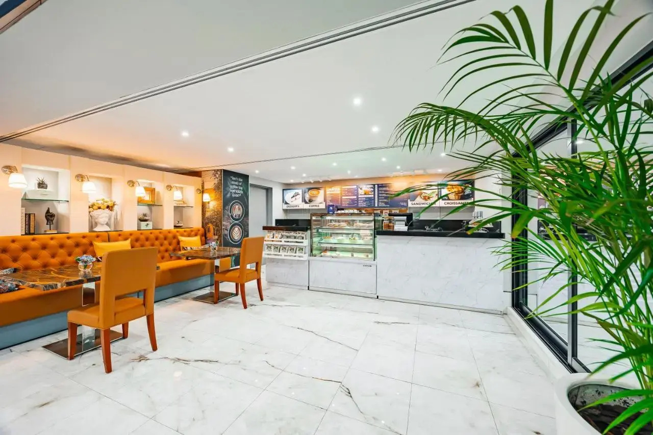 Photo - Golden Sands Hotel Apartments