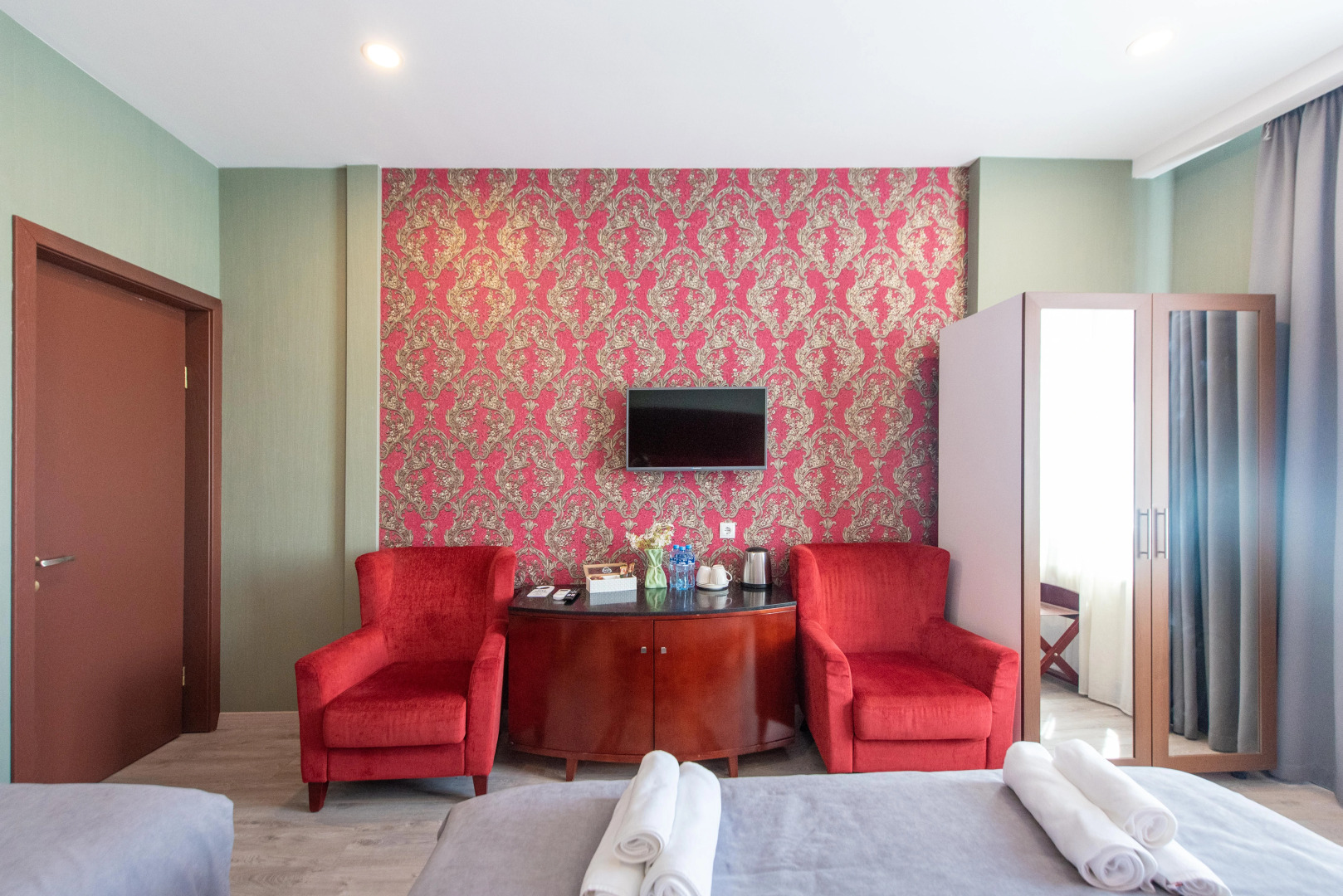 Photo - Kraveli Hotel