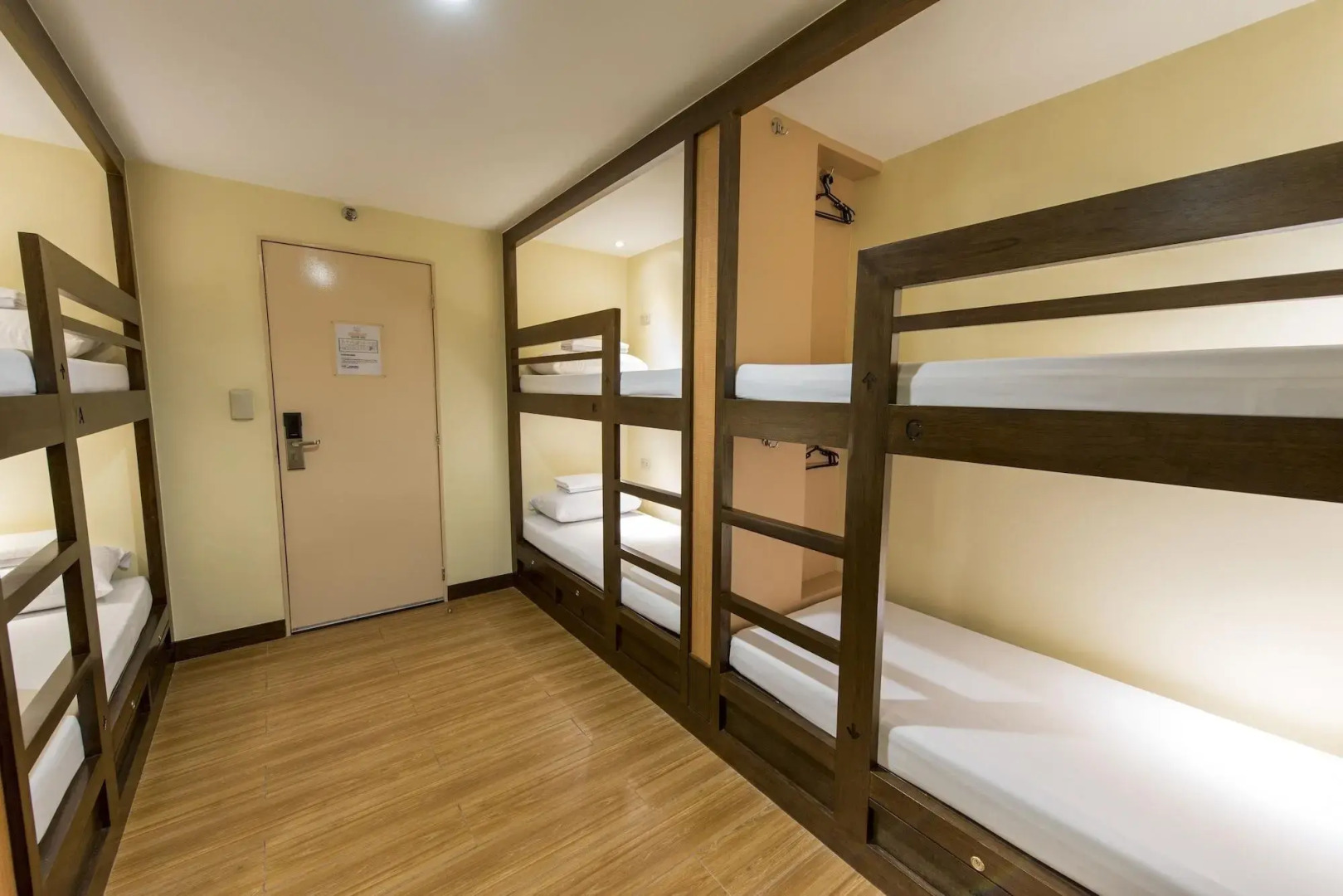 Foto - Kabayan Hotel Pasay