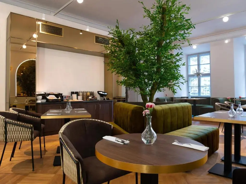 Photo - Palladian Hotel