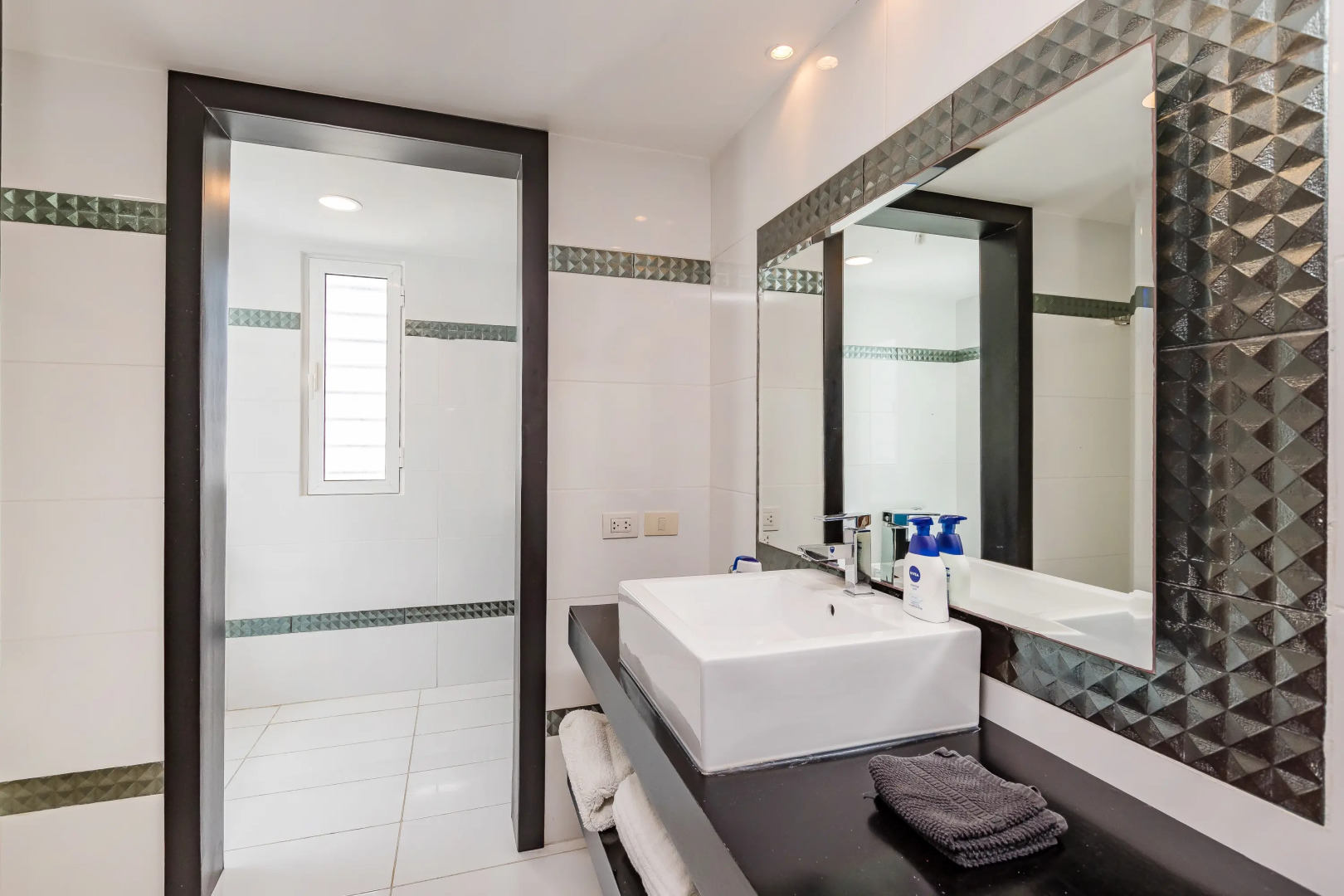 Foto - VILLA PANDORA BEACH FRONT ViLLA WITH CHEF GAME ROOM POOL