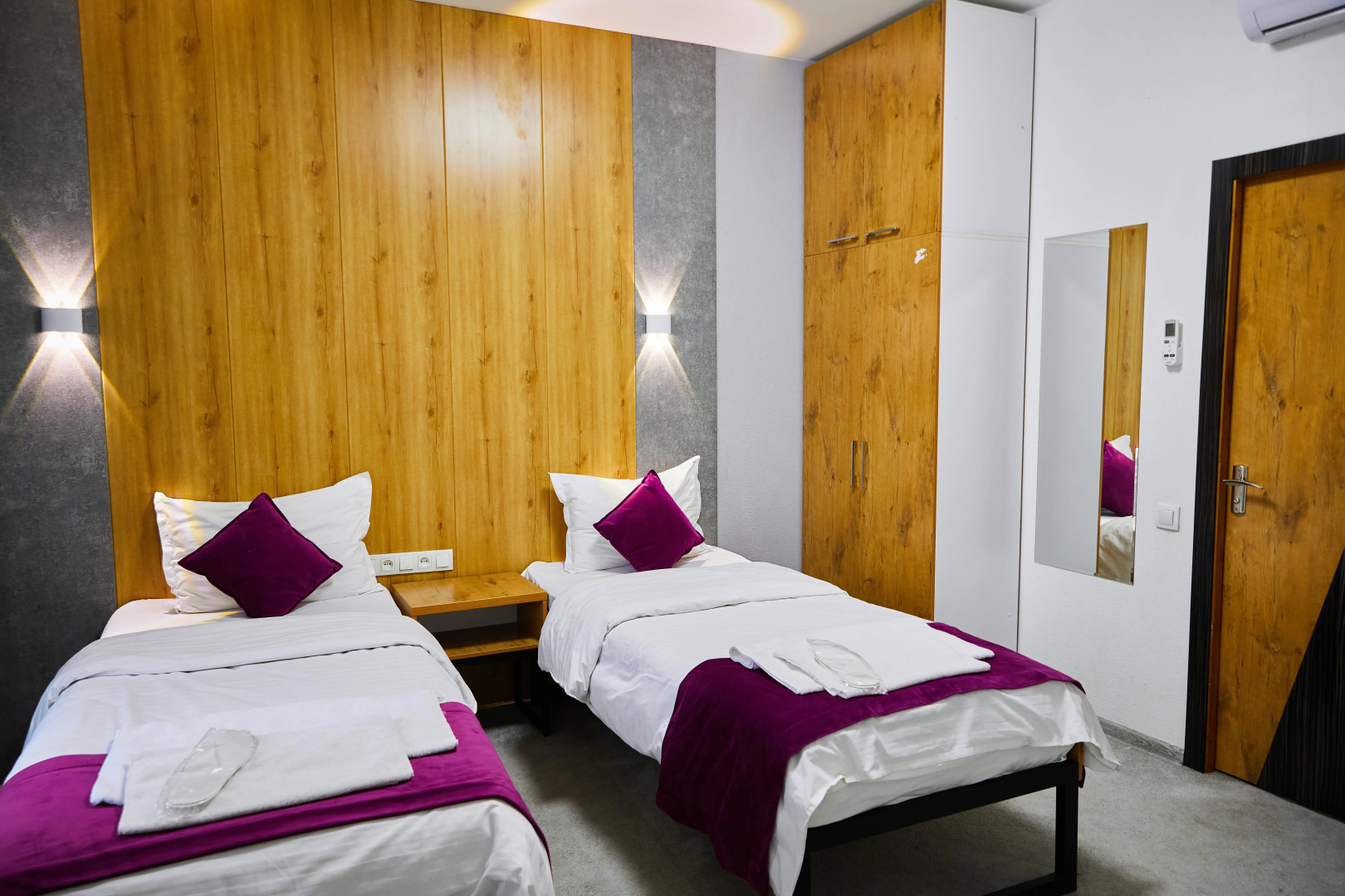 Photo - Art plaza hotel
