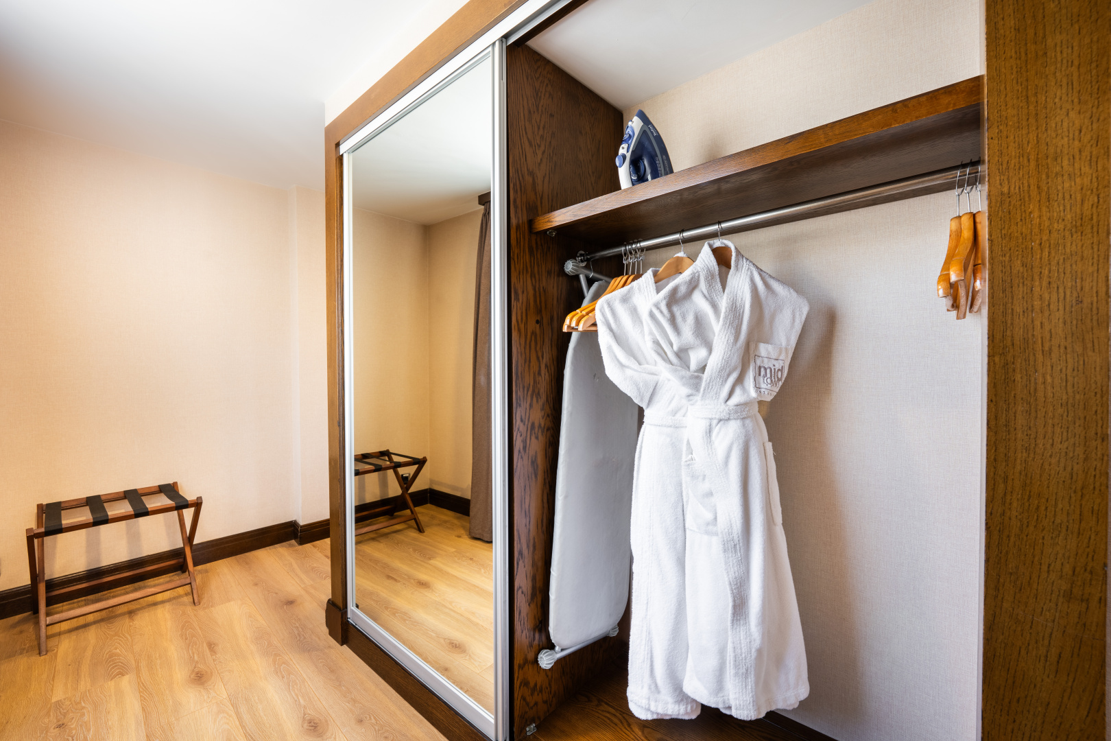 Foto - Midtown Hotel