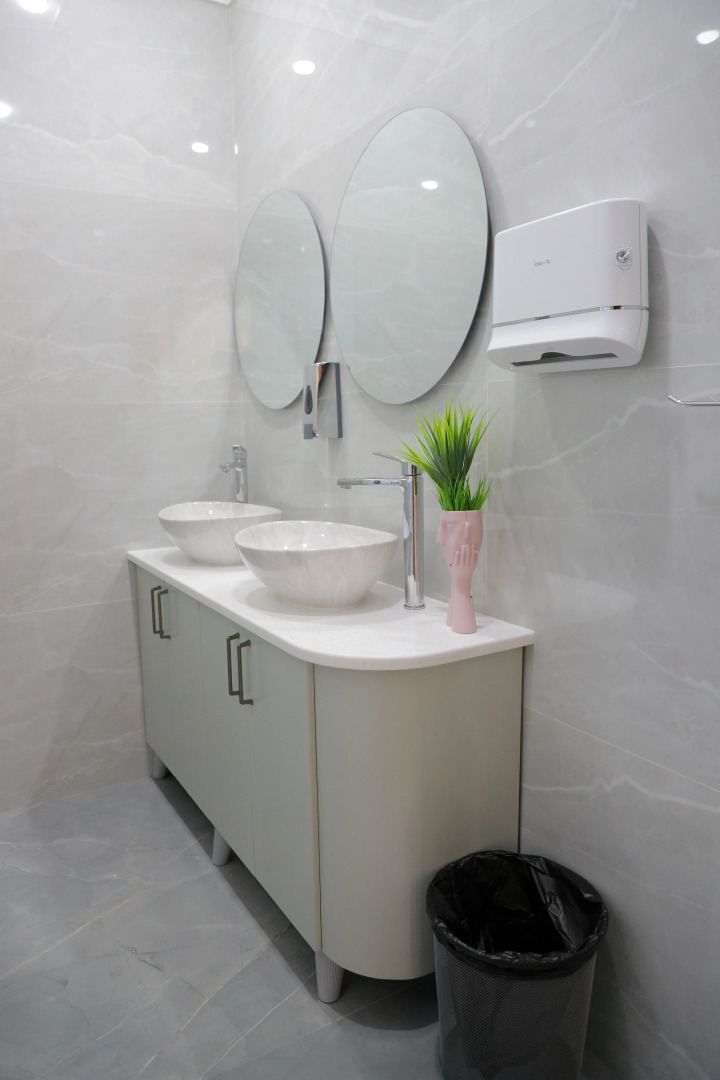 Photo - Emily Grand Palace