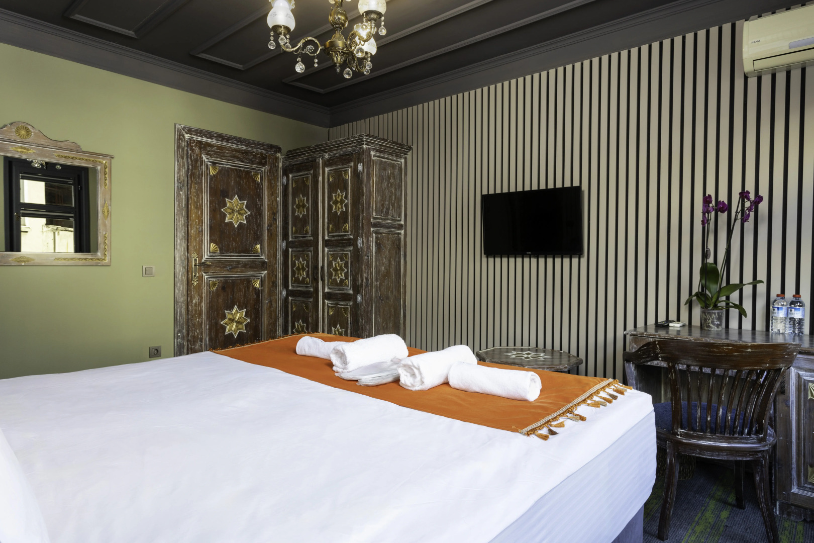 Photo - Wonder Wood Hotel