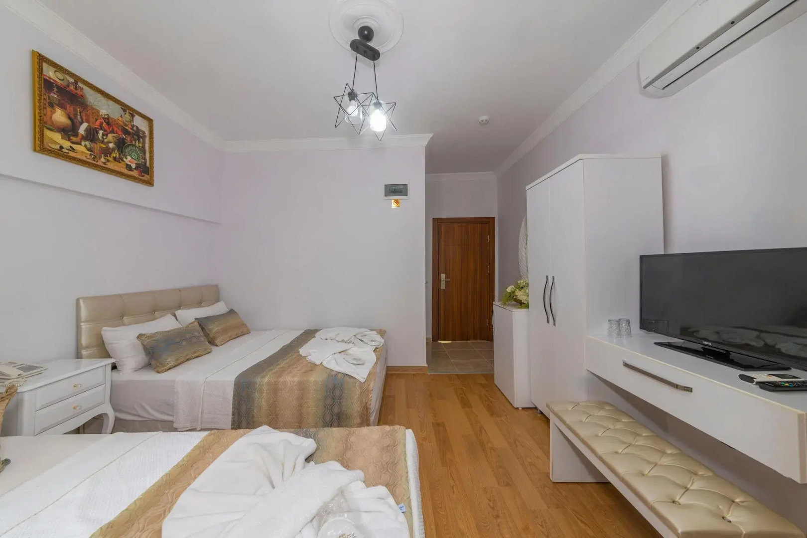 Photo - Rosalie Palace Hotel