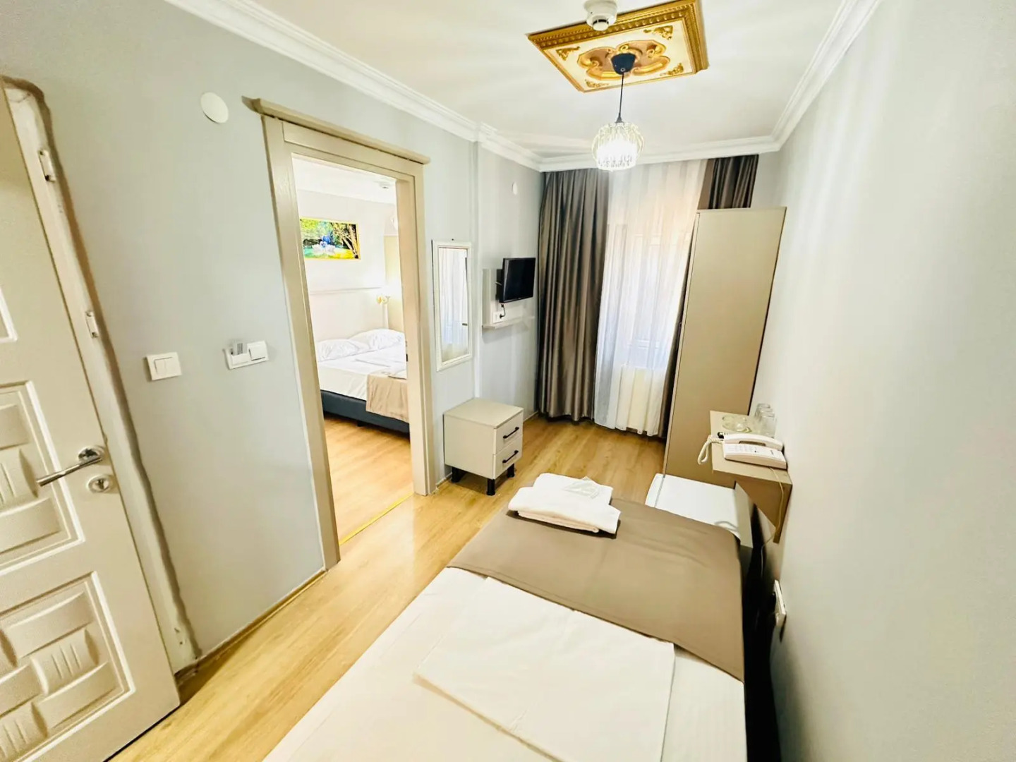 Photo - Crowned Exclusive Hotel