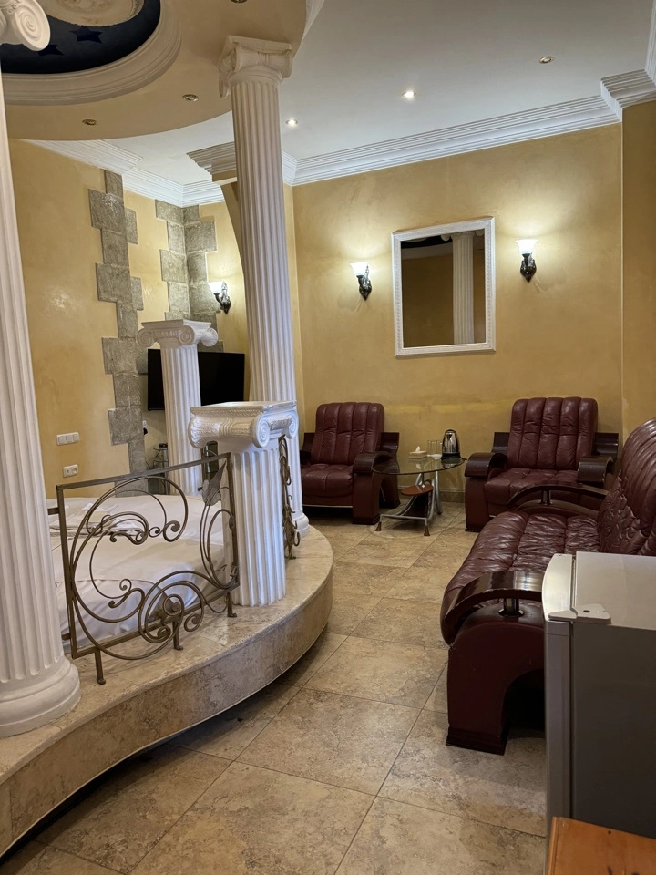 Photo - Bella Hotel