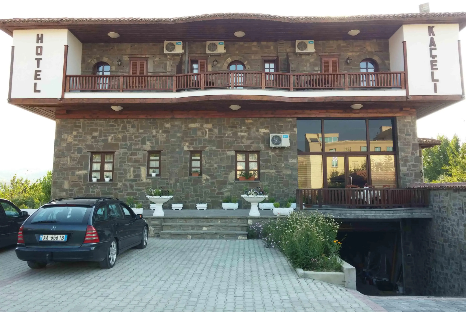 Foto - Hotel Kaceli